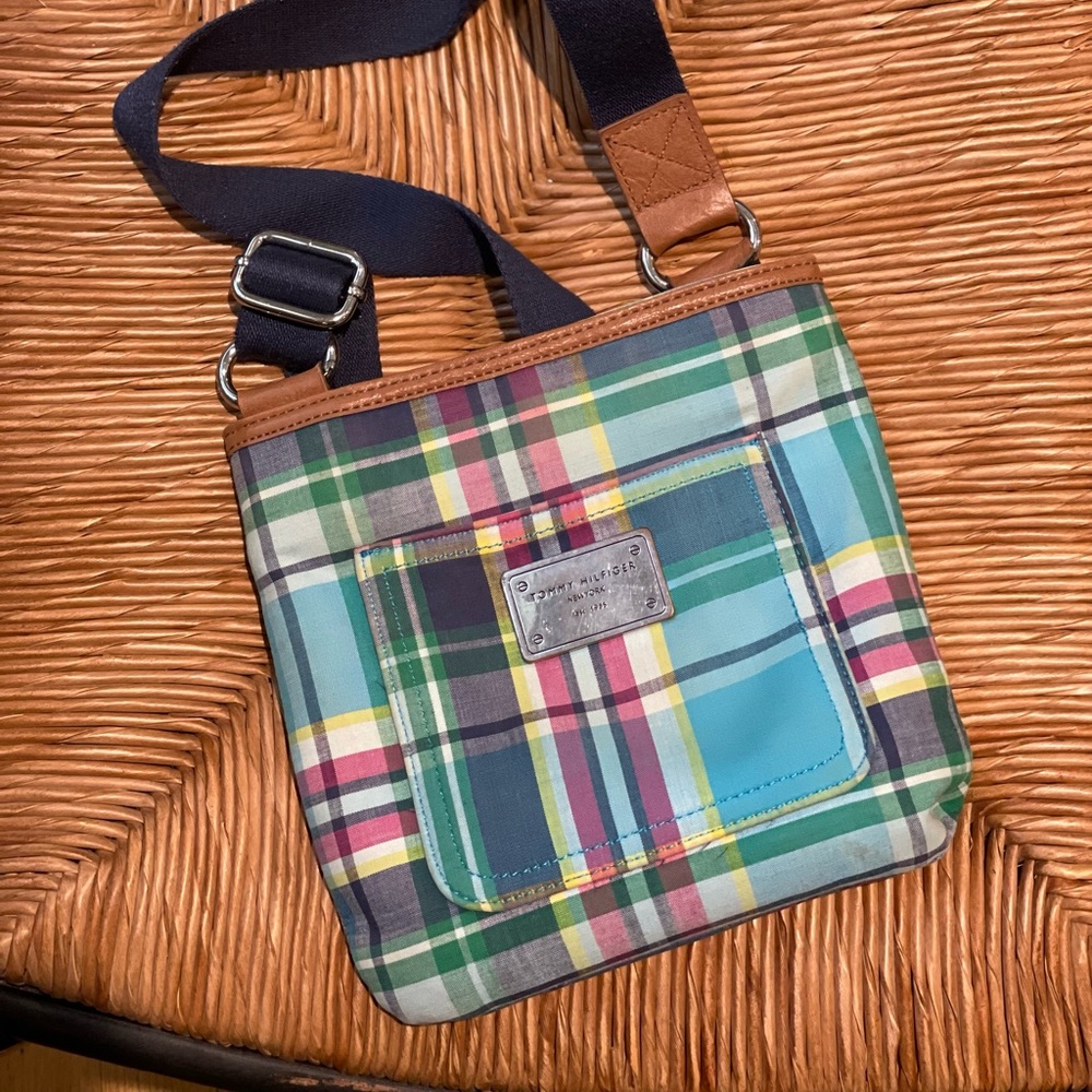 Vintage Tommy Hilfiger crossbody handbag